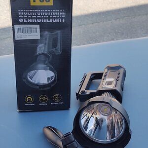 P50 Tripod Spot Light New in box